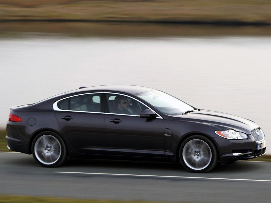  Jaguar XF Diesel S 2009 года  (фото 15 из 82)